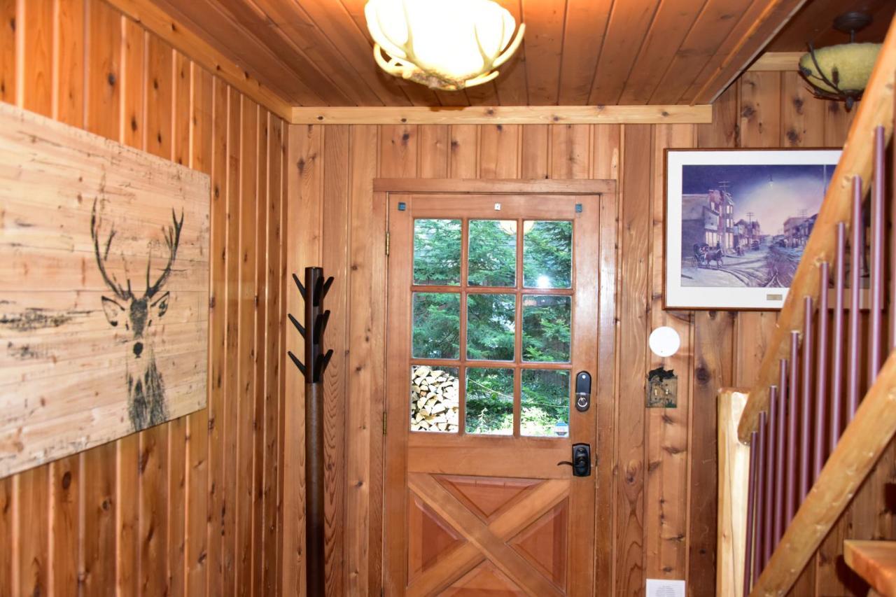 Quiet And Comfy 3Bed/2Bath - Chalet With Hot Tub. Cedar Exterior photo